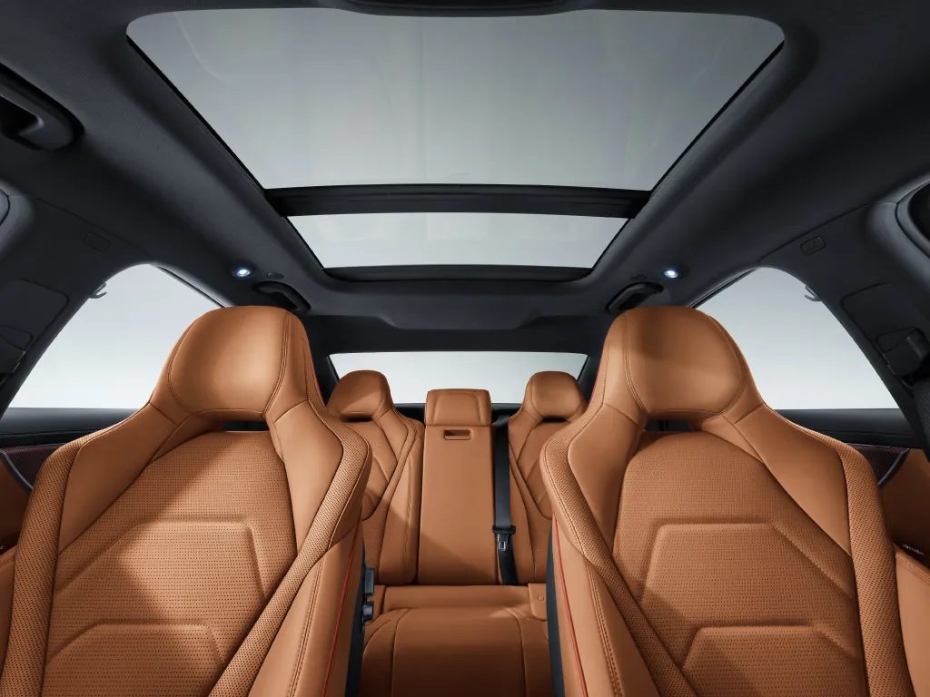 Cần số pha lê BYD Han