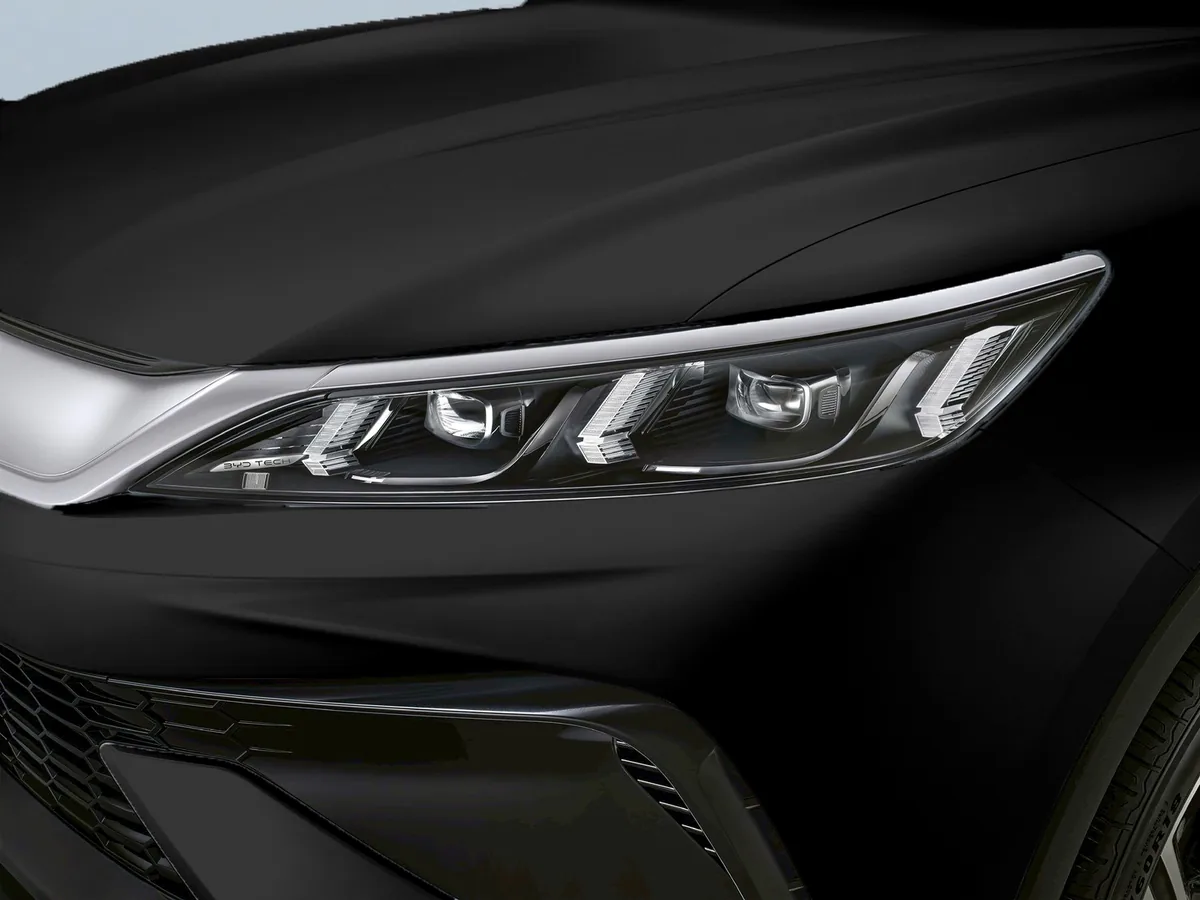 BYD Sealion 5 màu Đen Cosmos