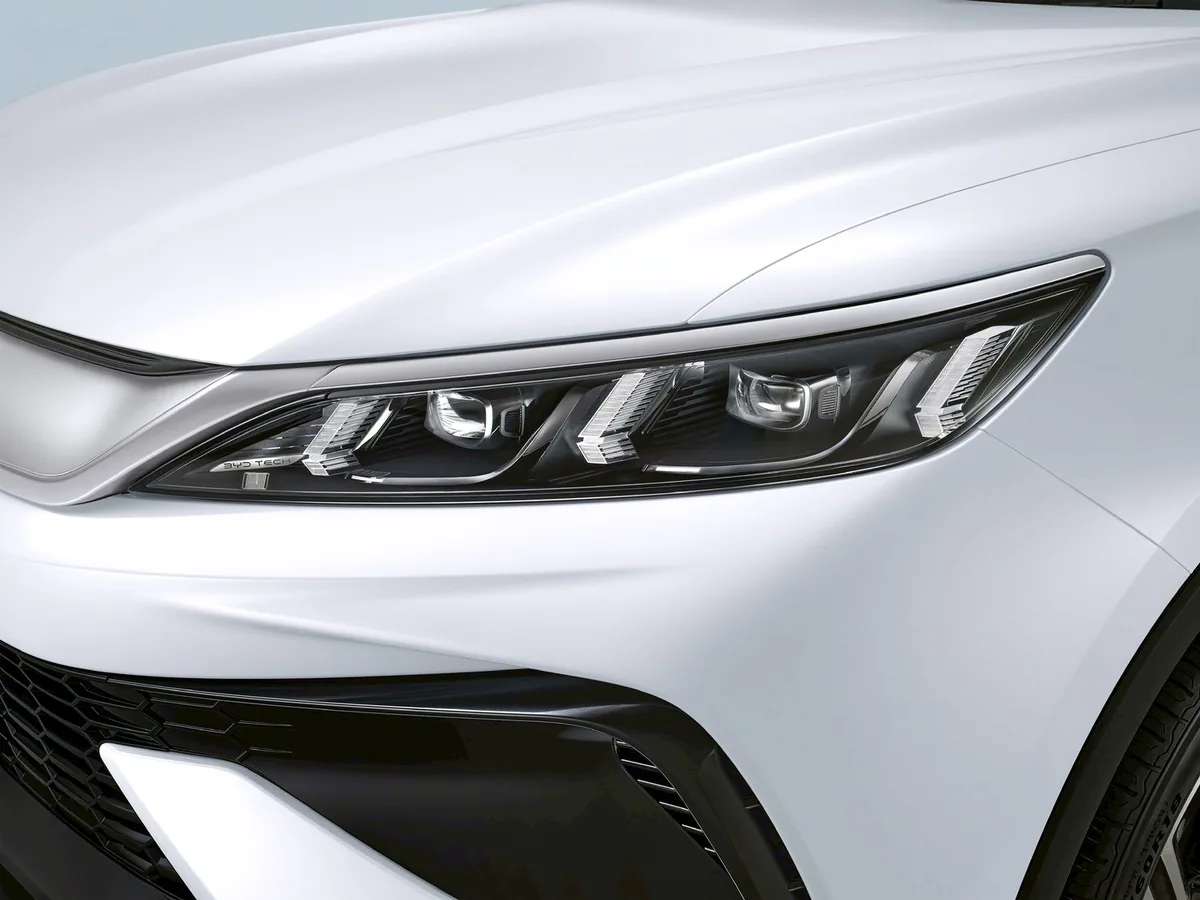 BYD Sealion 5 màu Trắng Arctic