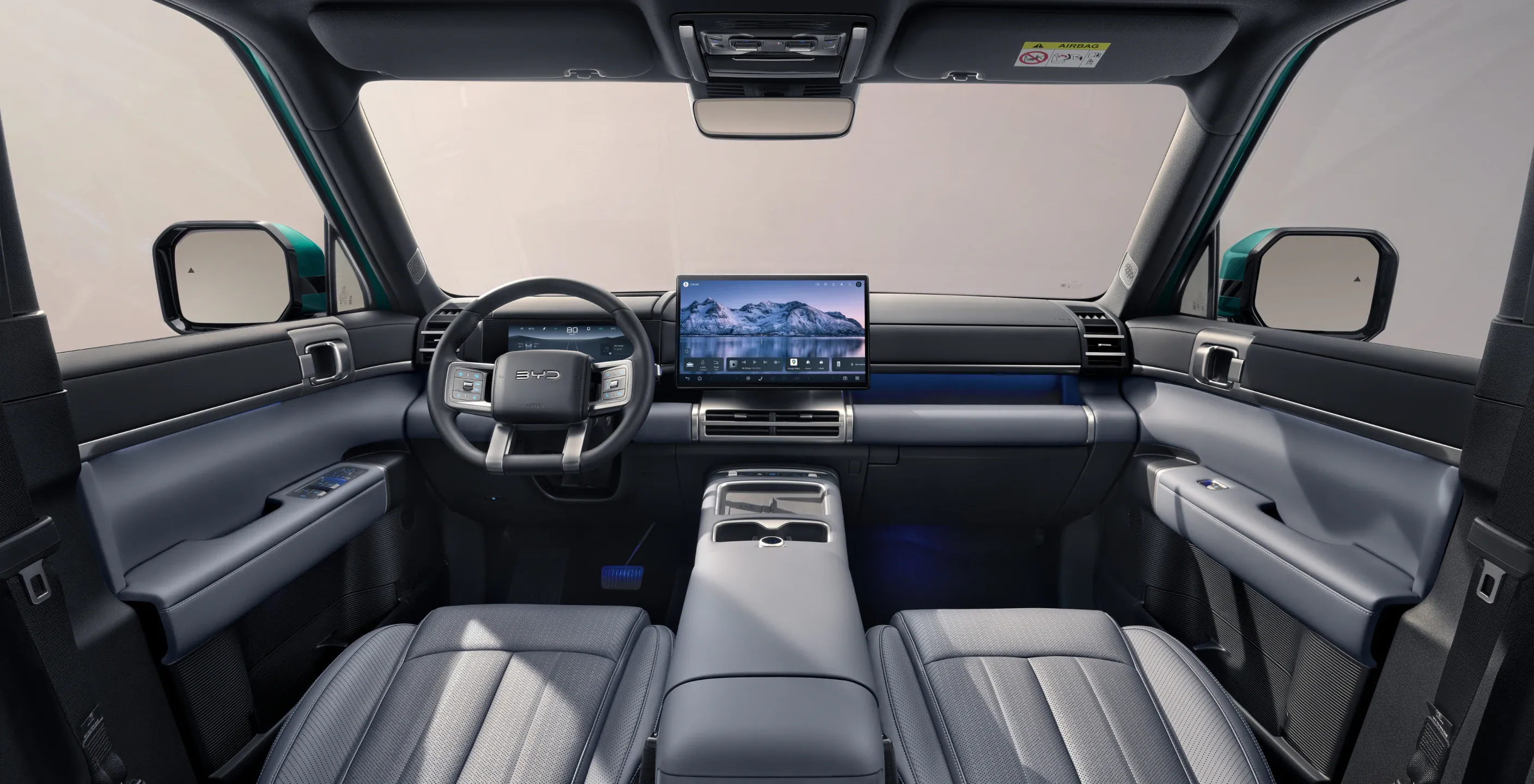 Nội thất đen BYD Ti7